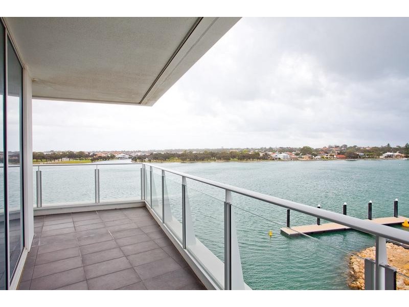 504/5 Marco Polo Drive, Mandurah WA 6210