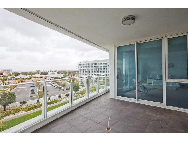 504/5 Marco Polo Drive, Mandurah WA 6210