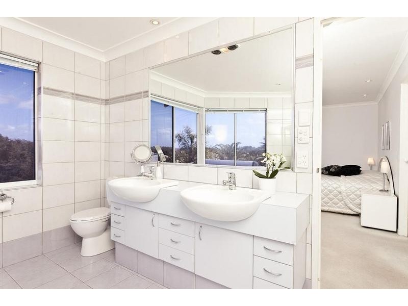 15 Kinkuna Way, City Beach WA 6015