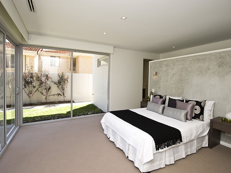 6B Wavertree Place, Leederville WA 6007