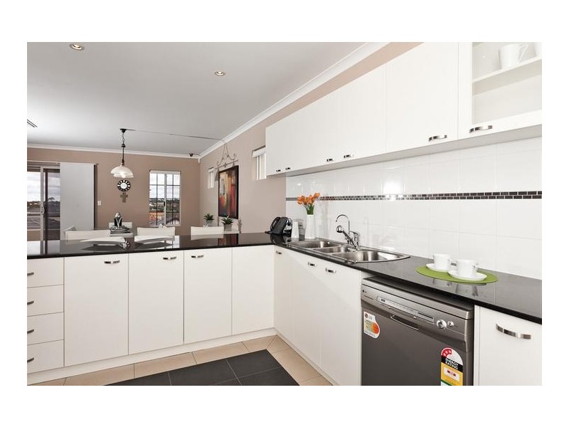 2 Olcote Street, Doubleview WA 6018