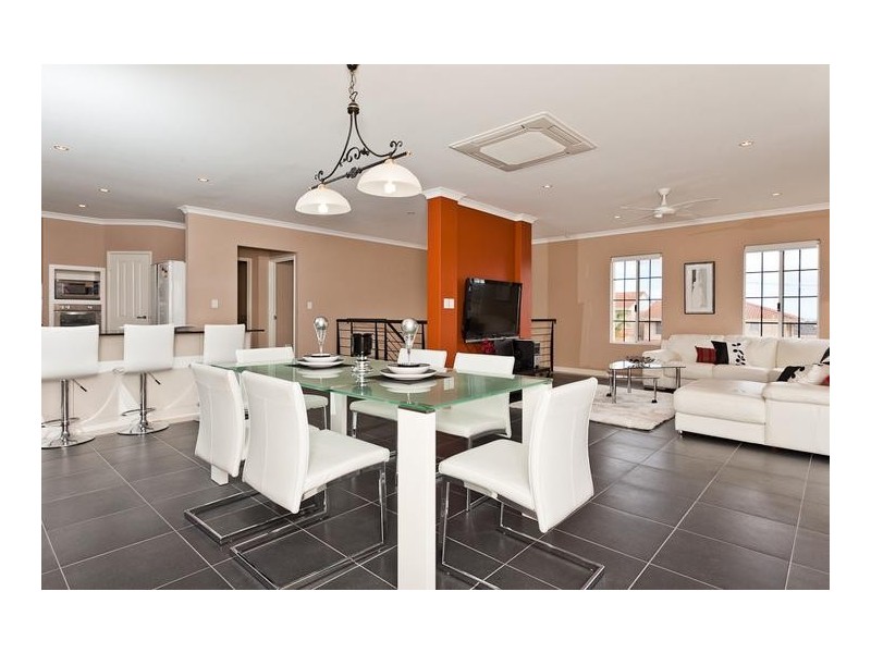 2 Olcote Street, Doubleview WA 6018