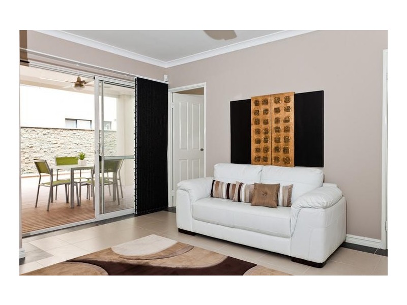 2 Olcote Street, Doubleview WA 6018