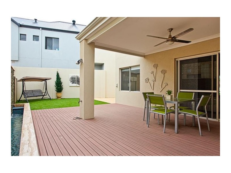 2 Olcote Street, Doubleview WA 6018