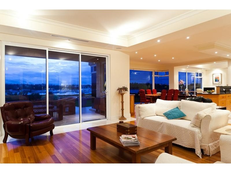 16 Hutchinson Avenue, Mosman Park WA 6012