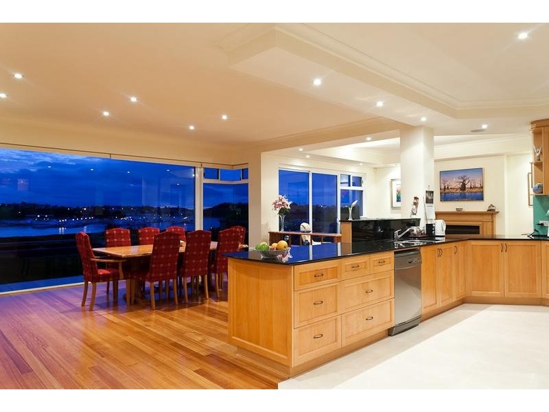 16 Hutchinson Avenue, Mosman Park WA 6012