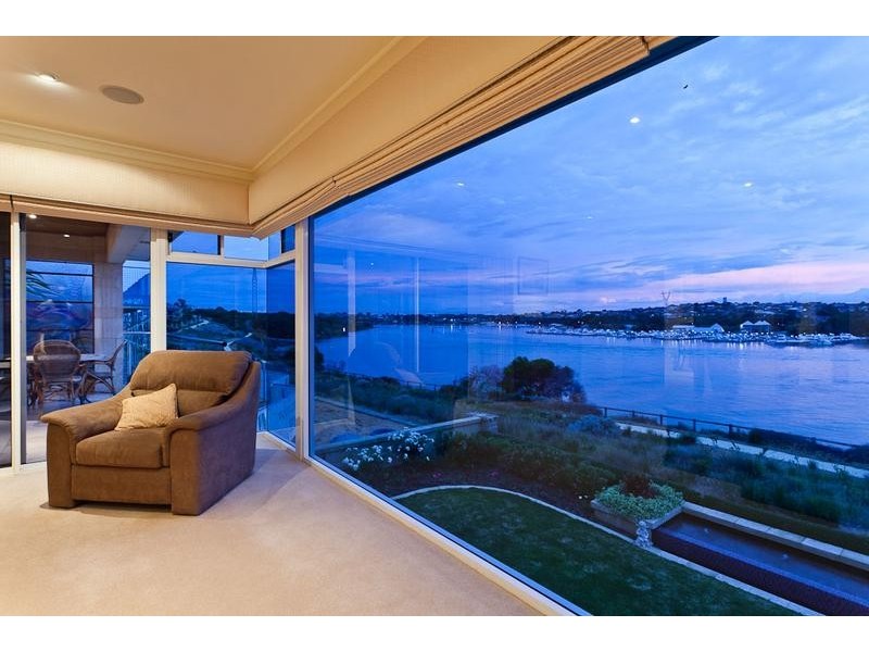 16 Hutchinson Avenue, Mosman Park WA 6012