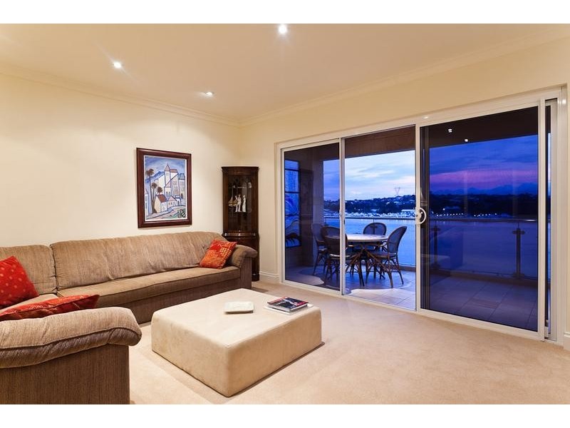 16 Hutchinson Avenue, Mosman Park WA 6012