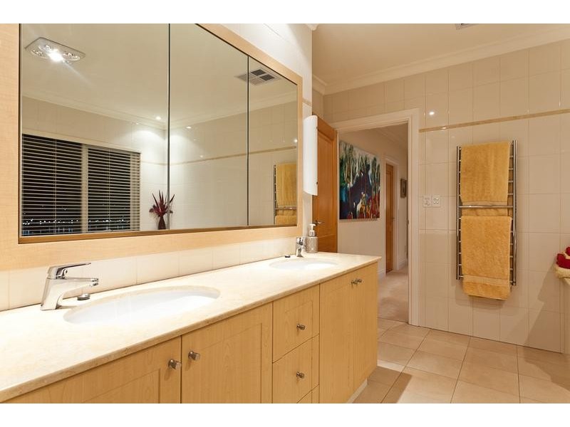 16 Hutchinson Avenue, Mosman Park WA 6012