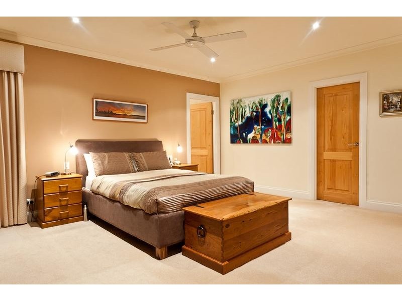 16 Hutchinson Avenue, Mosman Park WA 6012