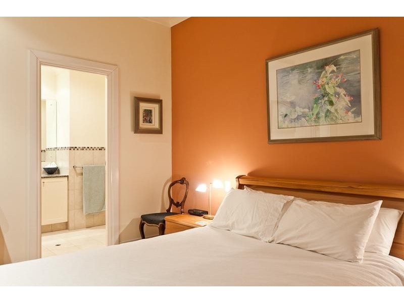 16 Hutchinson Avenue, Mosman Park WA 6012