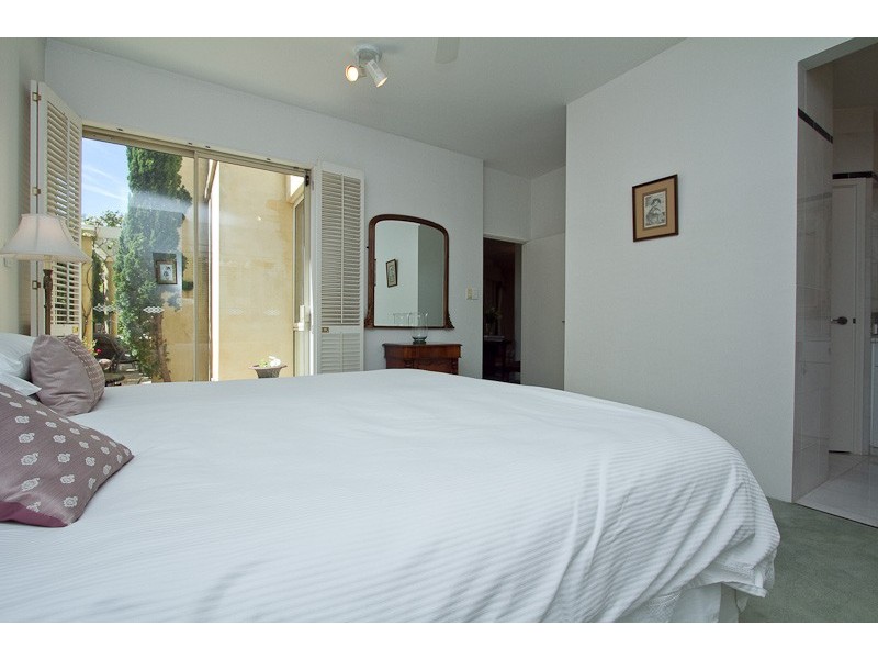 1/9 Torrens Street, Cottesloe WA 6011