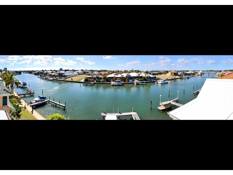 9 Cambria Island Retreat, Halls Head WA 6210