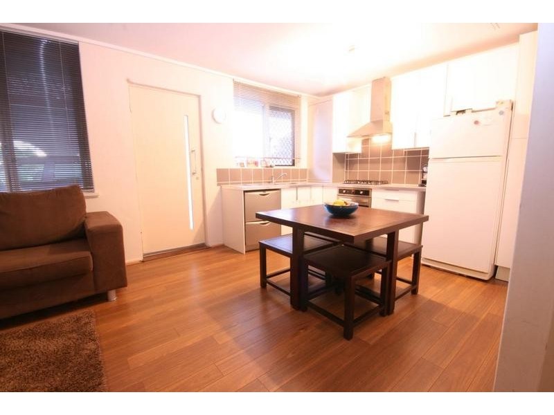 17 Heard Way, Glendalough WA 6016