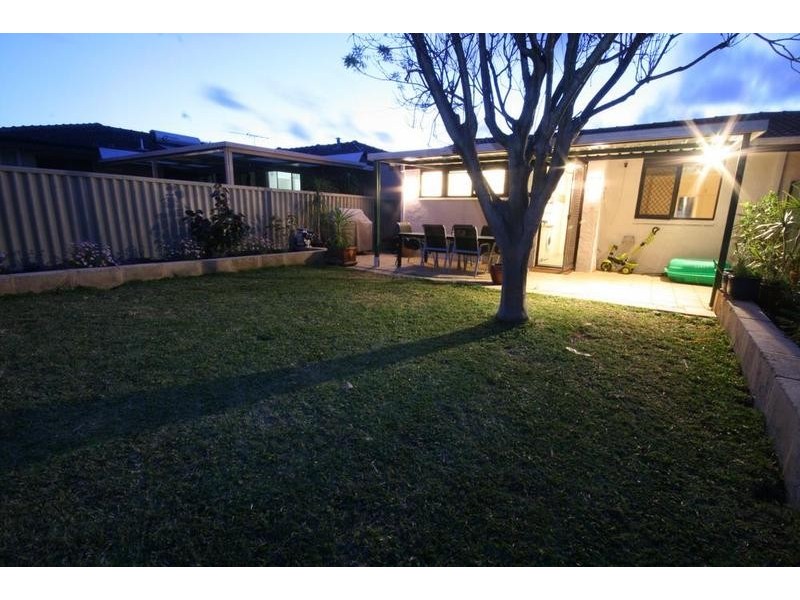 17 Heard Way, Glendalough WA 6016