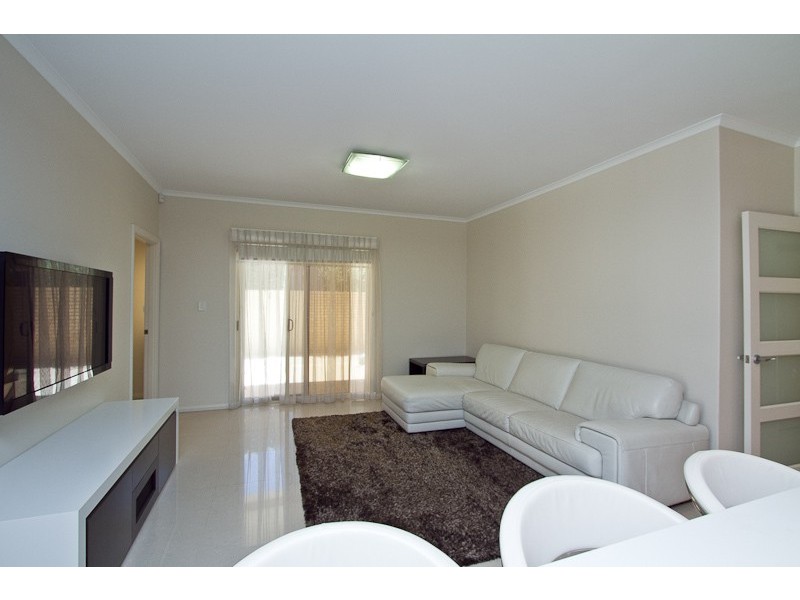 1 Taworri Way, City Beach WA 6015