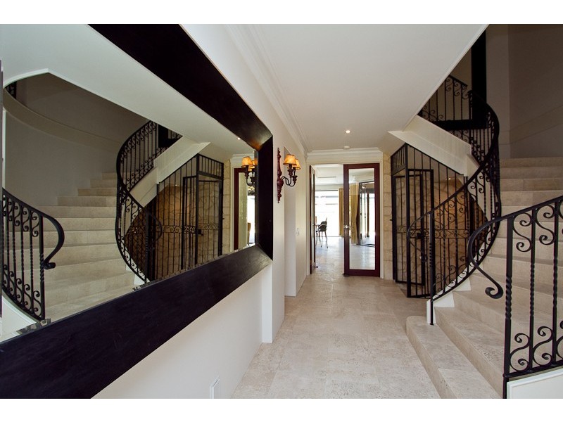 23 Van Kleef Circuit, Mount Claremont WA 6010