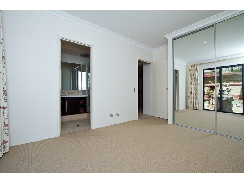 23 Van Kleef Circuit, Mount Claremont WA 6010