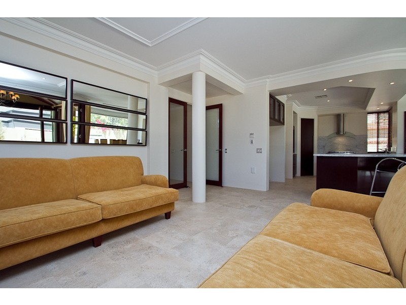 23 Van Kleef Circuit, Mount Claremont WA 6010