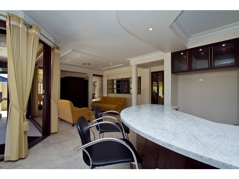 23 Van Kleef Circuit, Mount Claremont WA 6010