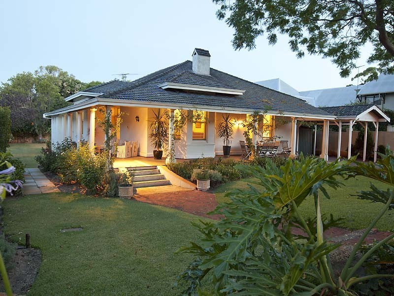 20 Freshwater Parade, Claremont WA 6010