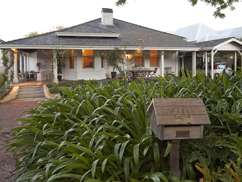 20 Freshwater Parade, Claremont WA 6010