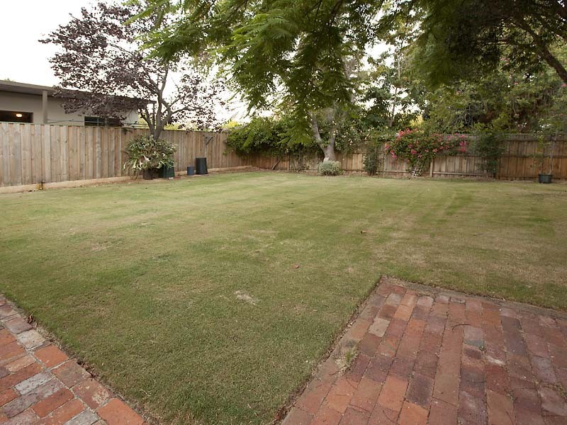 20 Freshwater Parade, Claremont WA 6010