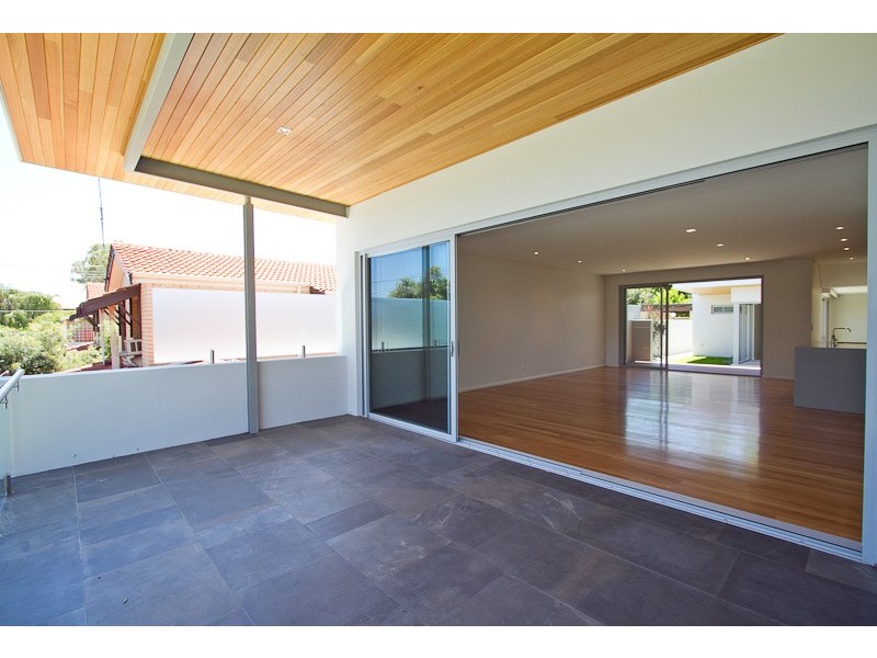 6b Wavertree Place, Leederville WA 6007