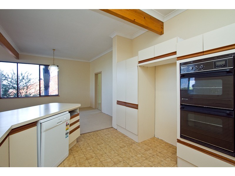 202 Ewen Street, Doubleview WA 6018