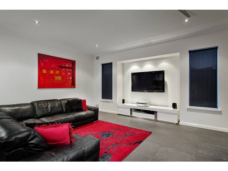 12 Houston Place, Mount Claremont WA 6010