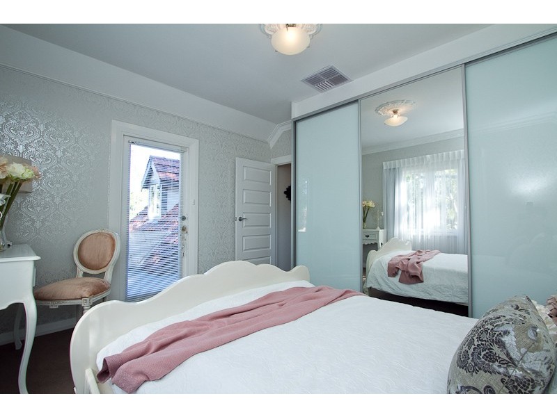 15 College Road, Claremont WA 6010