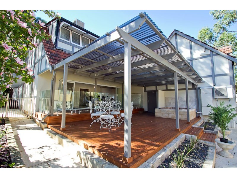 15 College Road, Claremont WA 6010