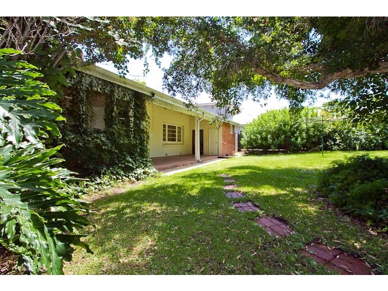 13 Berkeley Crescent, Floreat WA 6014