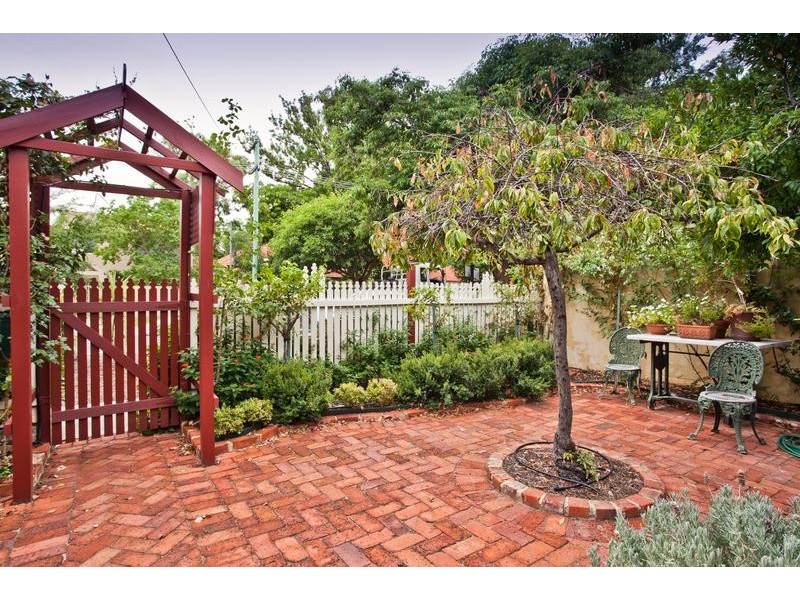 27 Leura Street, Nedlands WA 6009