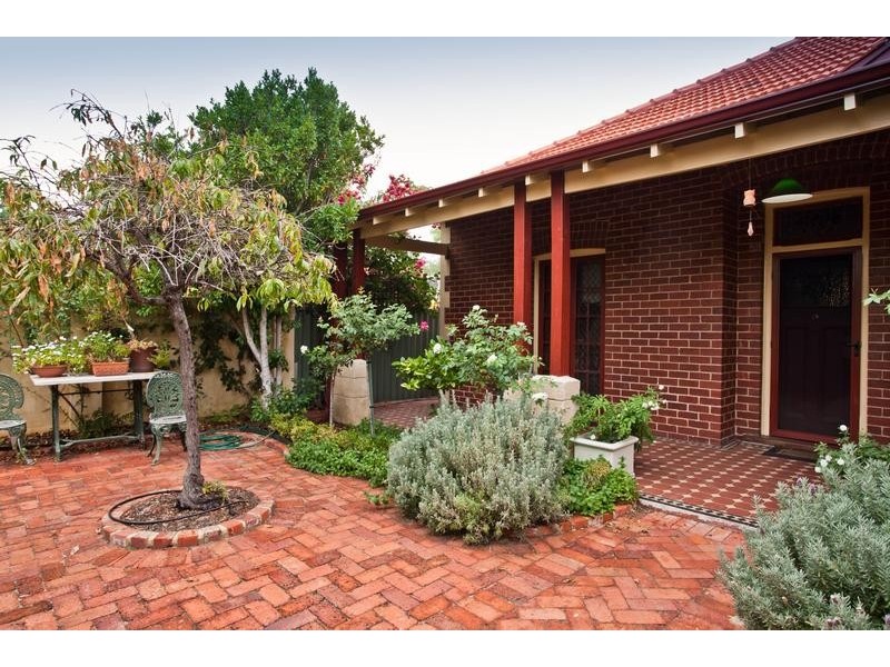 27 Leura Street, Nedlands WA 6009