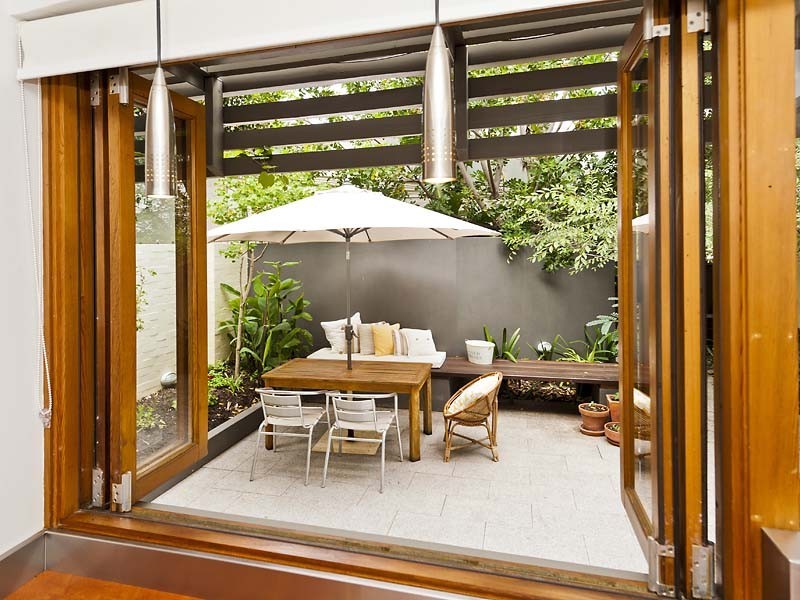 2 Freshwater Close, Claremont WA 6010