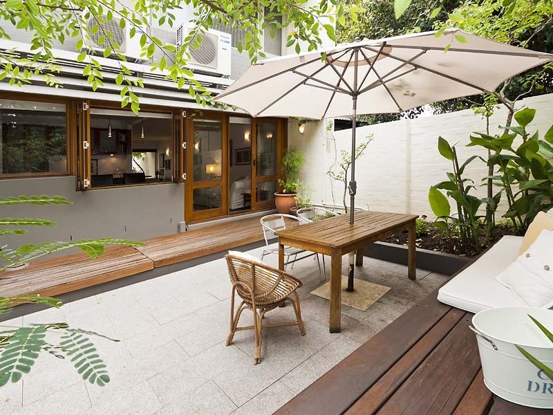 2 Freshwater Close, Claremont WA 6010