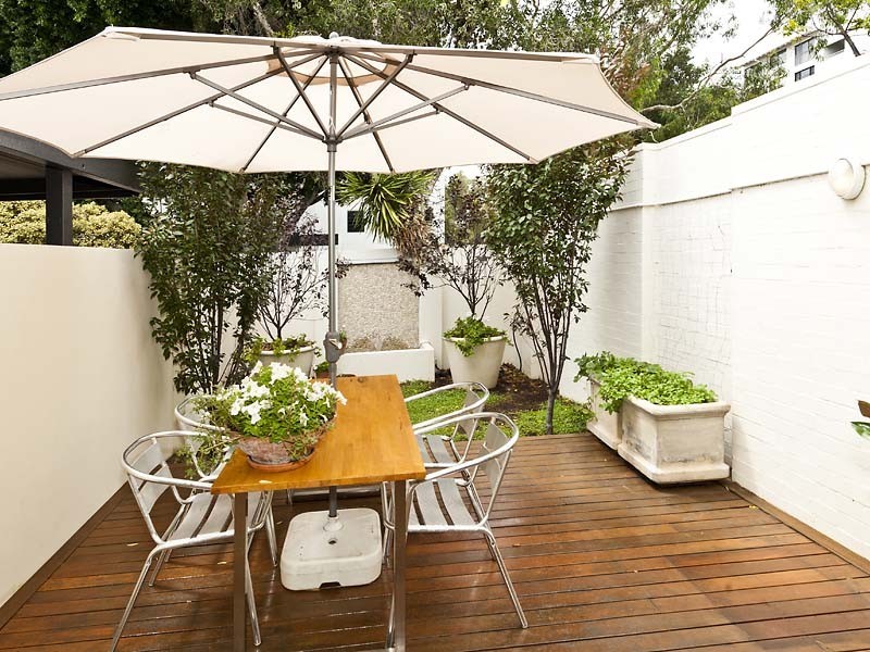 2 Freshwater Close, Claremont WA 6010