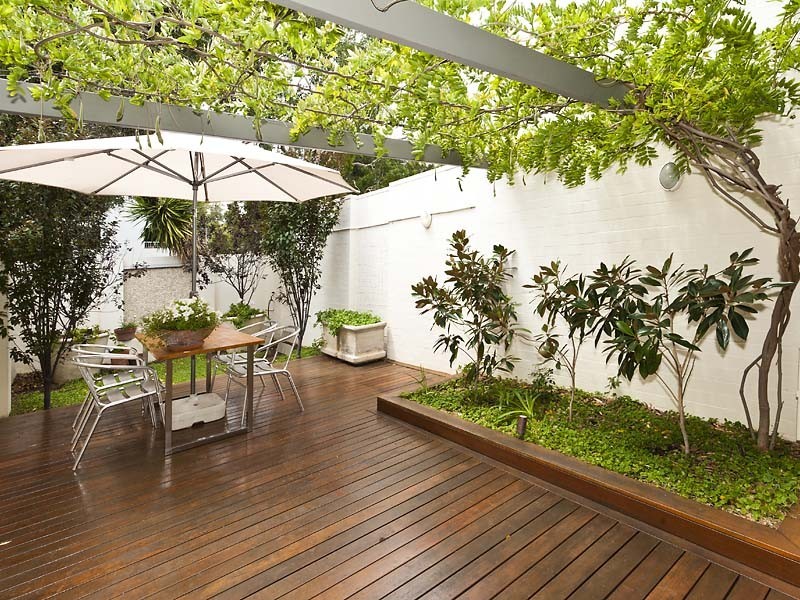 2 Freshwater Close, Claremont WA 6010