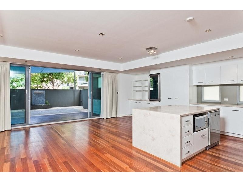2/11 Altona Street, West Perth WA 6005