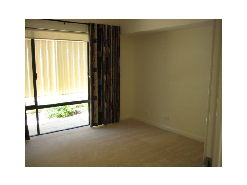 11 Waverton Court, Kallaroo WA 6025