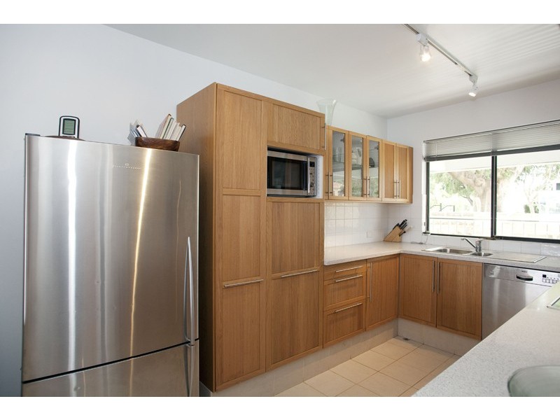 2/30 Victoria Avenue, Claremont WA 6010