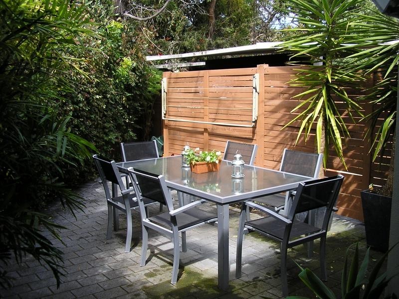 16c Princess Road, Crawley WA 6009