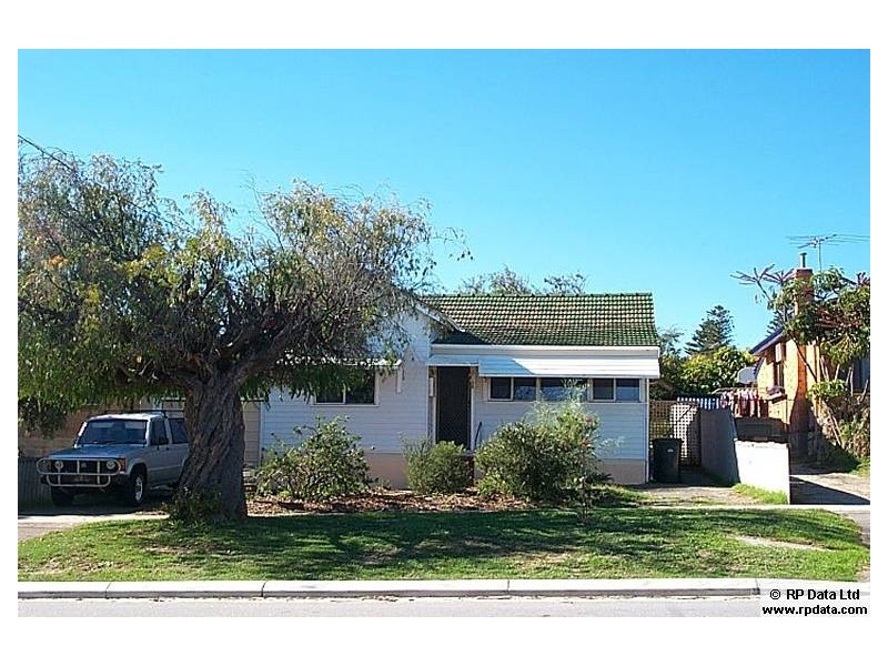 38 Gibson Street, Beaconsfield WA 6162