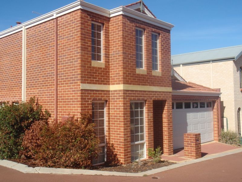 8 Doig Court, Bicton WA 6157