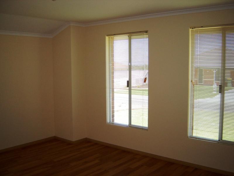 19 Stokesay Street, Orelia WA 6167