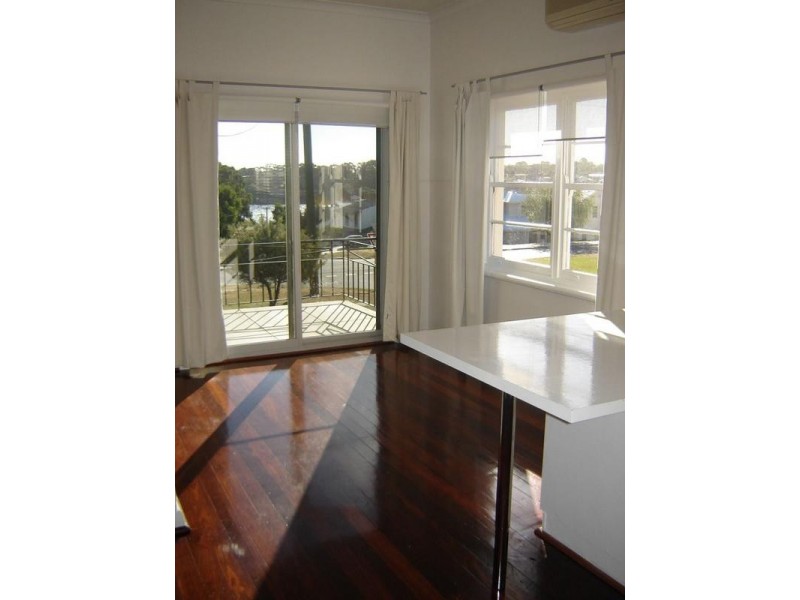 120 Point Walter Road, Bicton WA 6157