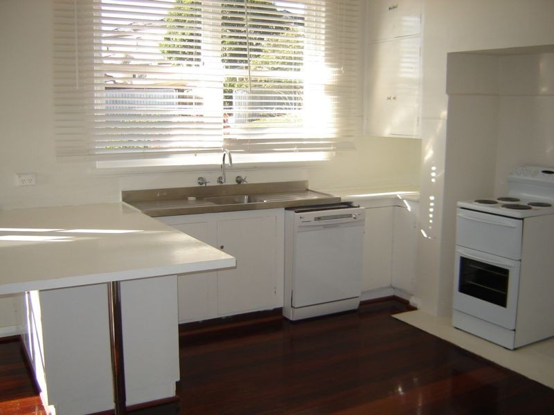 120 Point Walter Road, Bicton WA 6157