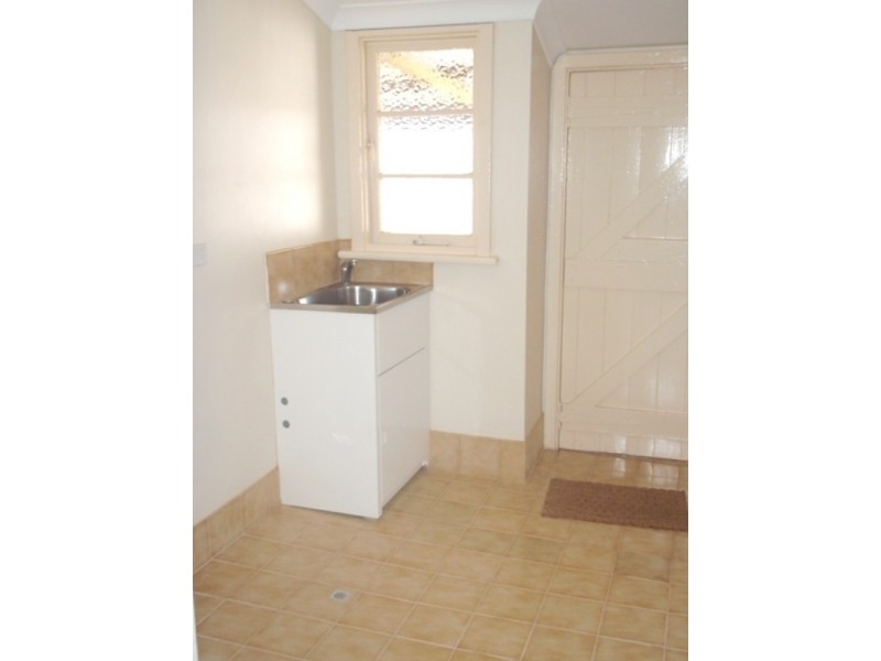 16 Butson Street, Hilton WA 6163