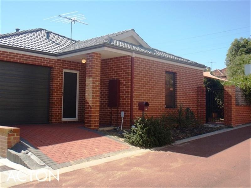 31 Foss Street, Bicton WA 6157